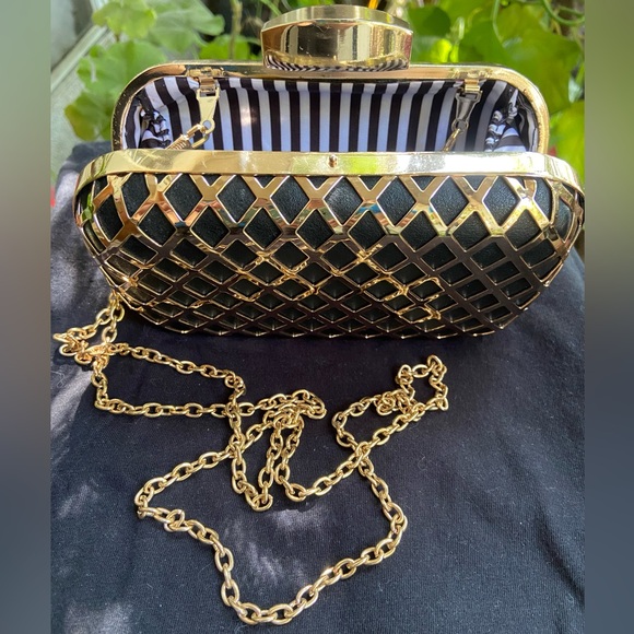EVENING CLUTCH Gold metal/black. ◾️ - Picture 3 of 7
